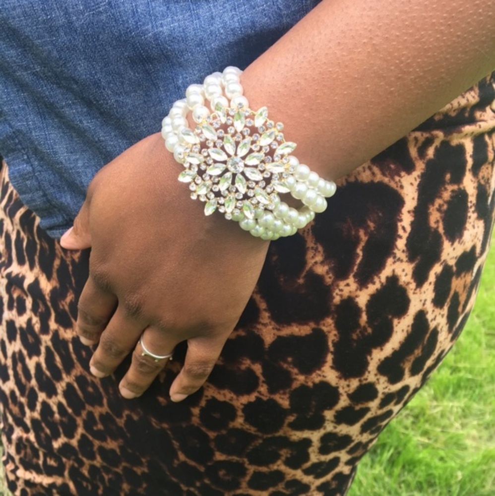 Drea Pearl's stretch bracelet